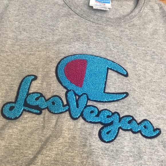 Champion short sleeve Big "C" Las Vegas New* - Picture 2 of 3